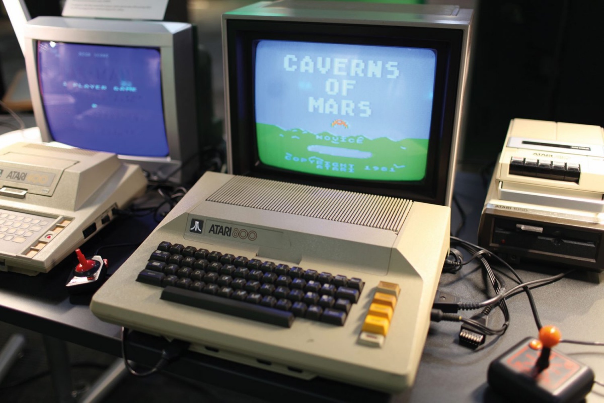 Mikroračunalnik Atari 800.