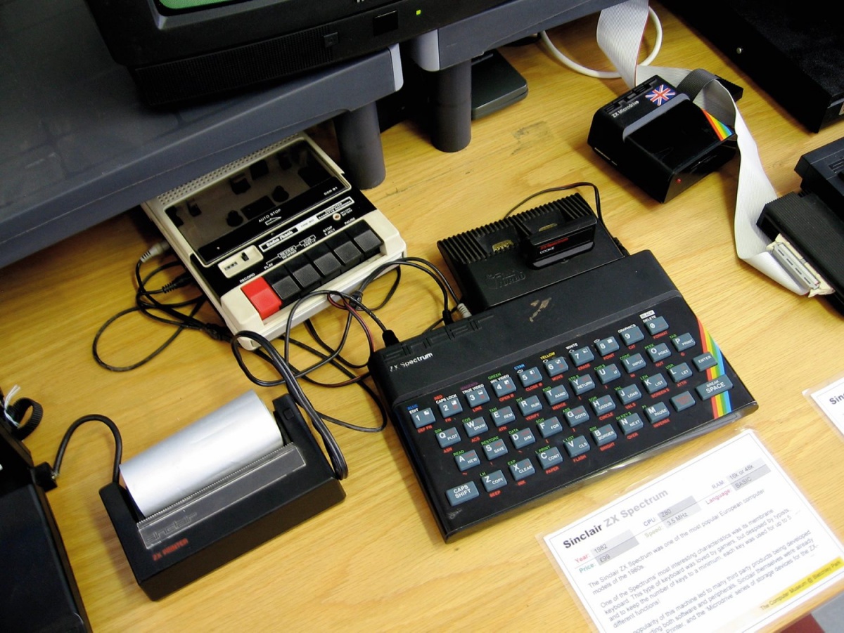 Mikroračunalnik Sinclair ZX Spectrum.