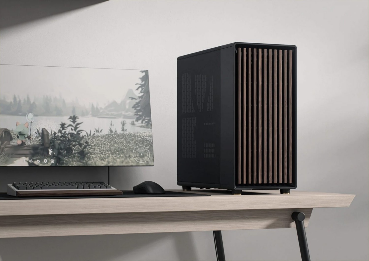 Eno zanimivejših ohišij zadnjih let, Fractal Design North, ne kriči po igrah, a vseeno izstopa.