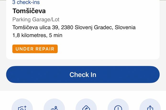 Polnjenje električnega avtomobila