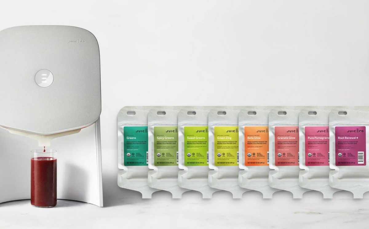Uporabnik je vrečke s sokom Juicero iztisnil hitreje ročno kot z aparatom, vrednim 700 dolarjev.