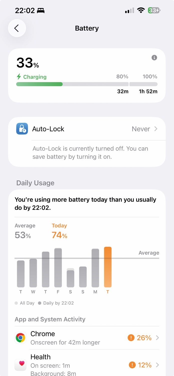 Poleg zaklenjenega zaslona nam čas do konca polnjenja razkrije tudi pogled na nastavitev »Settings« / »Battery«.