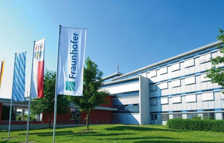 Zgodba o formatu MP3 se je začela na nemškem inštitutu integriranih vezij Fraunhofer IIS.