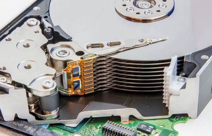 Sto terabajtov na disk!