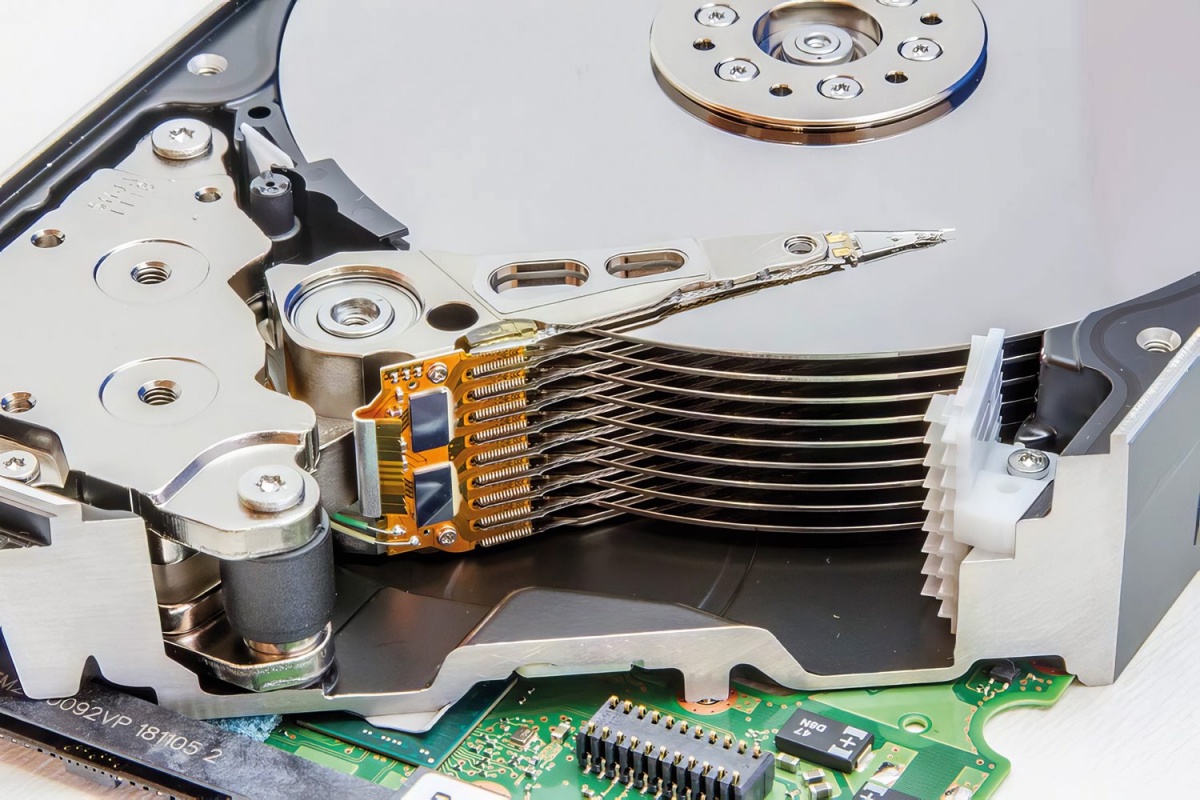 Sto terabajtov na disk!