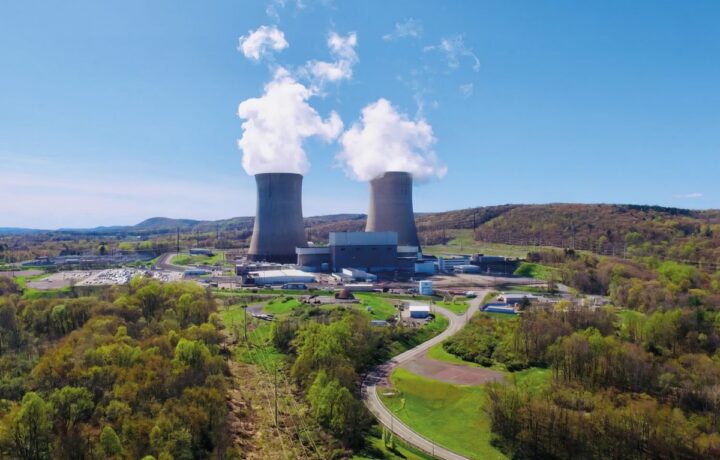 Microsoft je od podjetja Talen kupil podatkovni center in pogodbo za dobavo električne energije iz jedrske elektrarne Susquehanna.