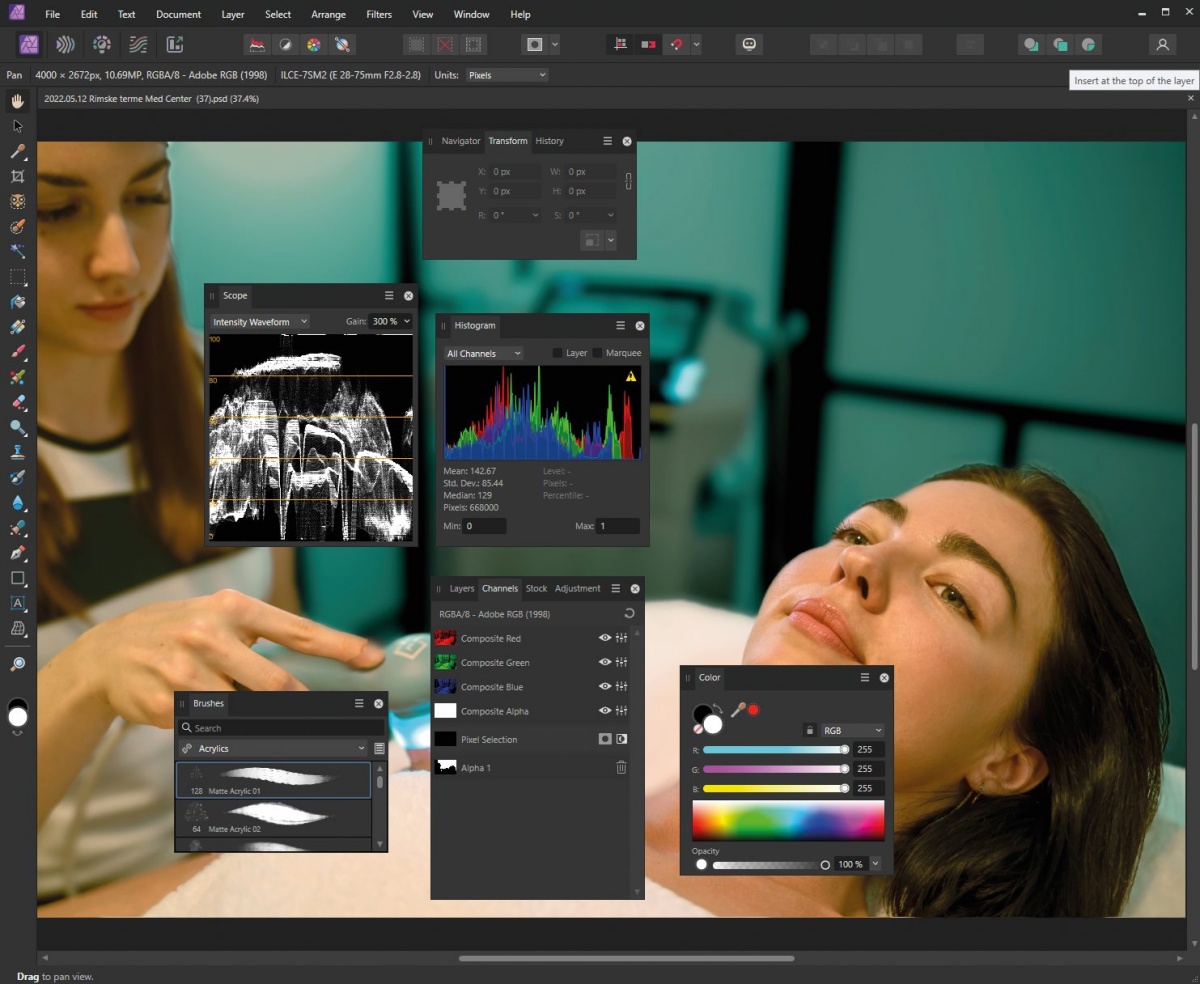 Ljubitelji Photoshopa se bomo počutili kot doma.