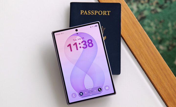 Nepričakovan naval na novi Samsung